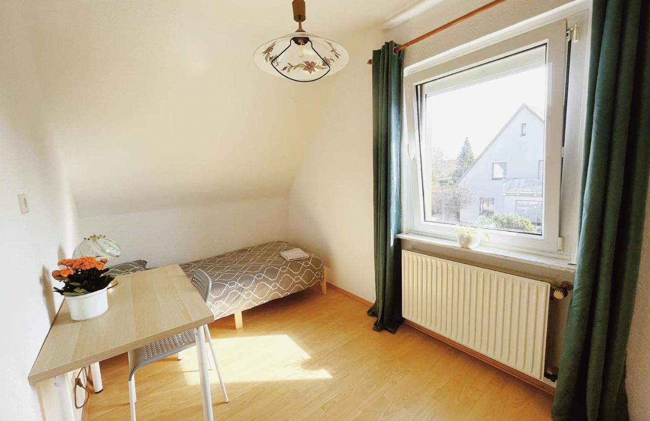 Messezimmer Laatzen 30880 Hannover Buitenkant foto